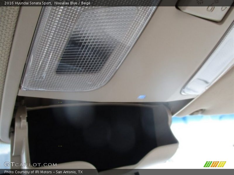 Nouveau Blue / Beige 2016 Hyundai Sonata Sport