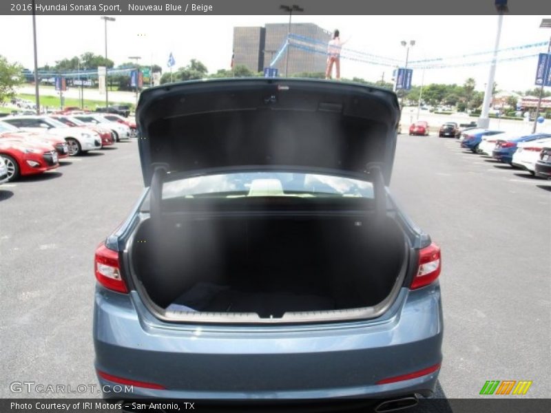 Nouveau Blue / Beige 2016 Hyundai Sonata Sport