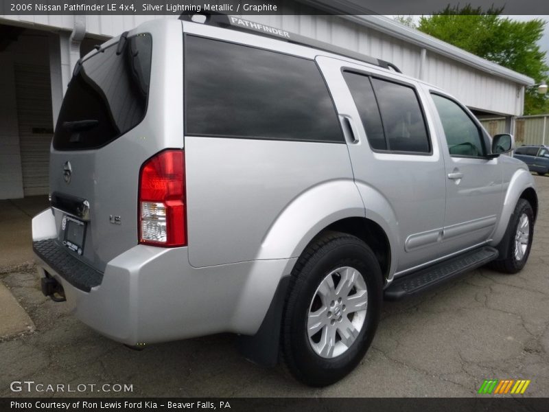 Silver Lightning Metallic / Graphite 2006 Nissan Pathfinder LE 4x4
