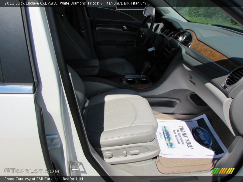 White Diamond Tricoat / Titanium/Dark Titanium 2011 Buick Enclave CXL AWD