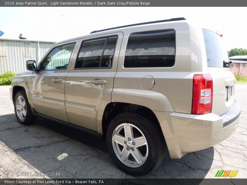 Light Sandstone Metallic / Dark Slate Gray/Pebble Beige 2010 Jeep Patriot Sport