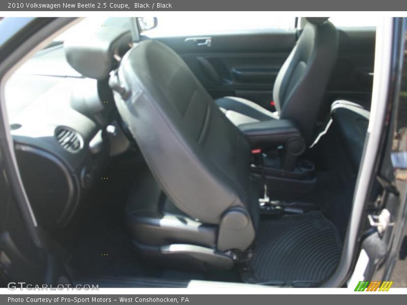 Black / Black 2010 Volkswagen New Beetle 2.5 Coupe