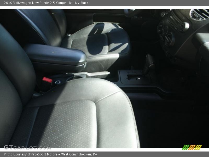 Black / Black 2010 Volkswagen New Beetle 2.5 Coupe
