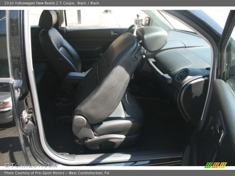 Black / Black 2010 Volkswagen New Beetle 2.5 Coupe