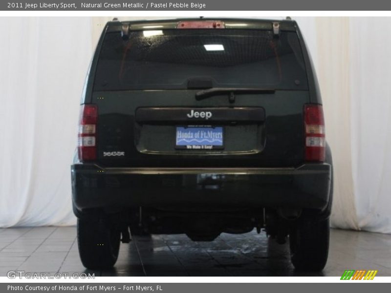 Natural Green Metallic / Pastel Pebble Beige 2011 Jeep Liberty Sport