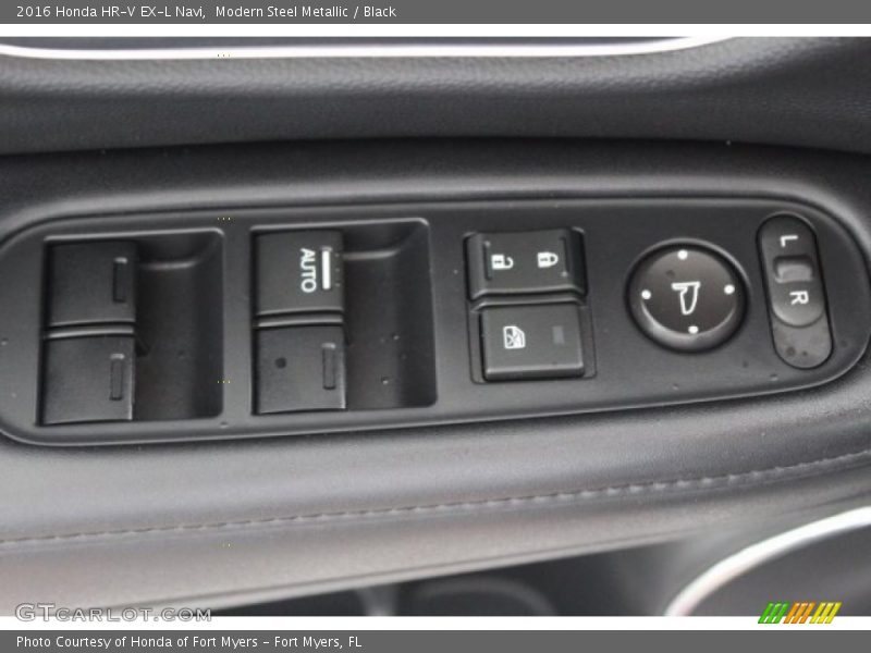 Modern Steel Metallic / Black 2016 Honda HR-V EX-L Navi