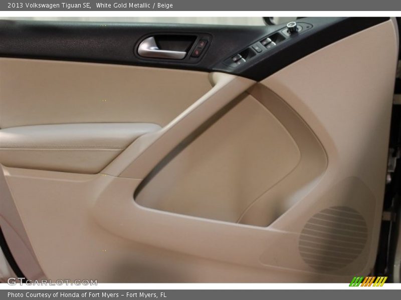 White Gold Metallic / Beige 2013 Volkswagen Tiguan SE