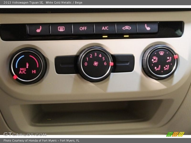 White Gold Metallic / Beige 2013 Volkswagen Tiguan SE