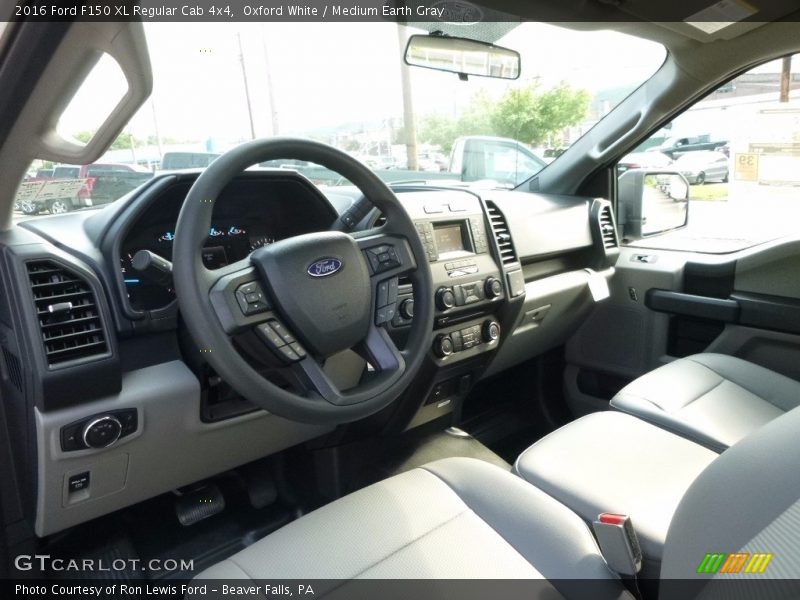 Oxford White / Medium Earth Gray 2016 Ford F150 XL Regular Cab 4x4