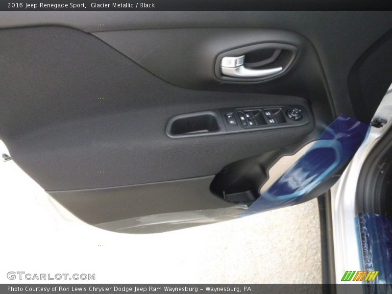 Glacier Metallic / Black 2016 Jeep Renegade Sport