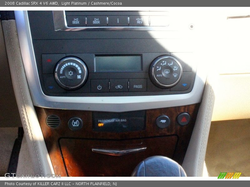 Light Platinum / Cashmere/Cocoa 2008 Cadillac SRX 4 V6 AWD