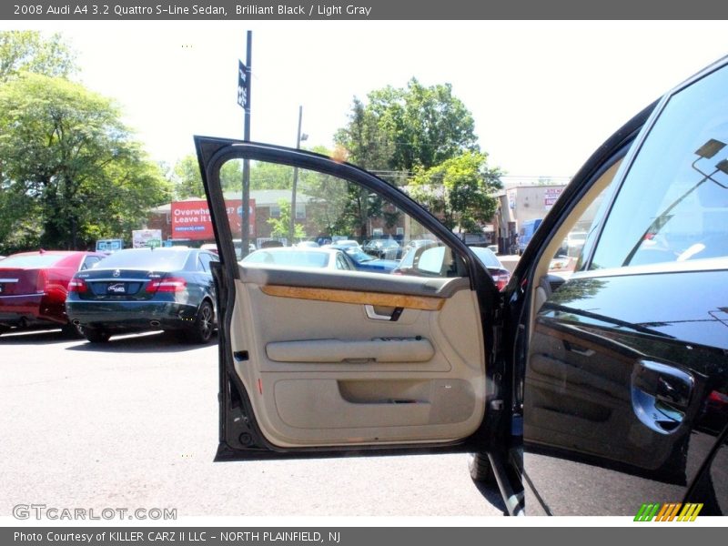Brilliant Black / Light Gray 2008 Audi A4 3.2 Quattro S-Line Sedan