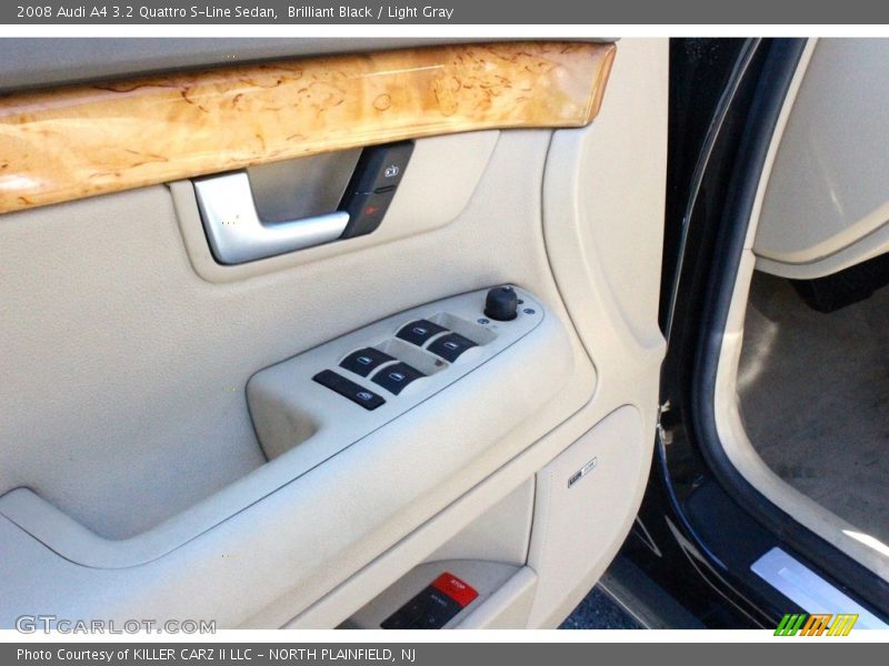 Brilliant Black / Light Gray 2008 Audi A4 3.2 Quattro S-Line Sedan