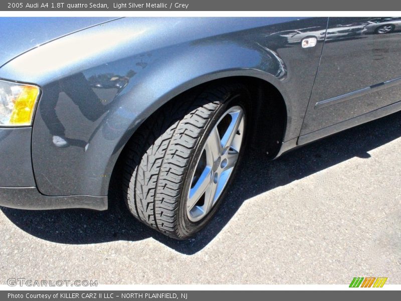 Light Silver Metallic / Grey 2005 Audi A4 1.8T quattro Sedan