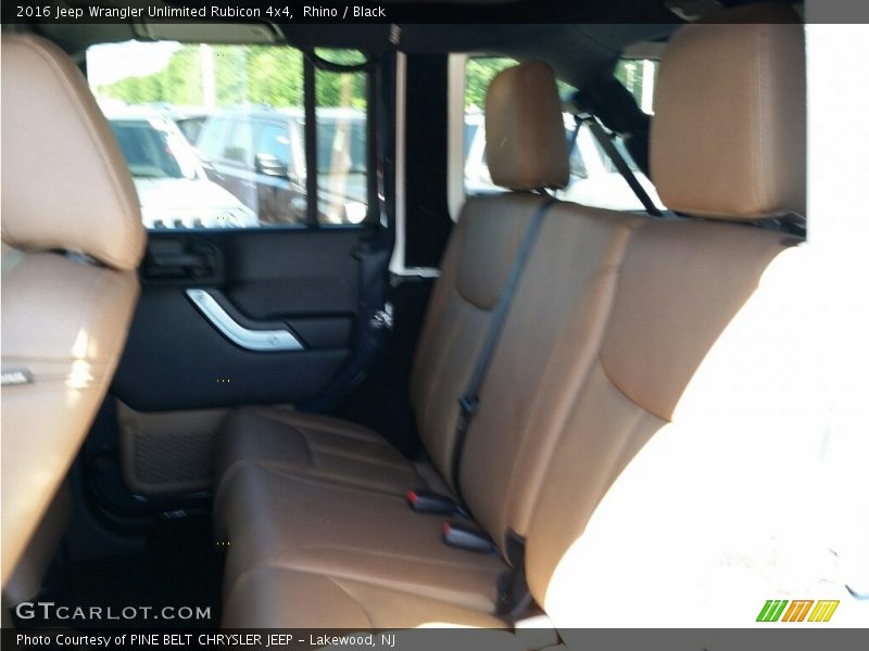 Rhino / Black 2016 Jeep Wrangler Unlimited Rubicon 4x4