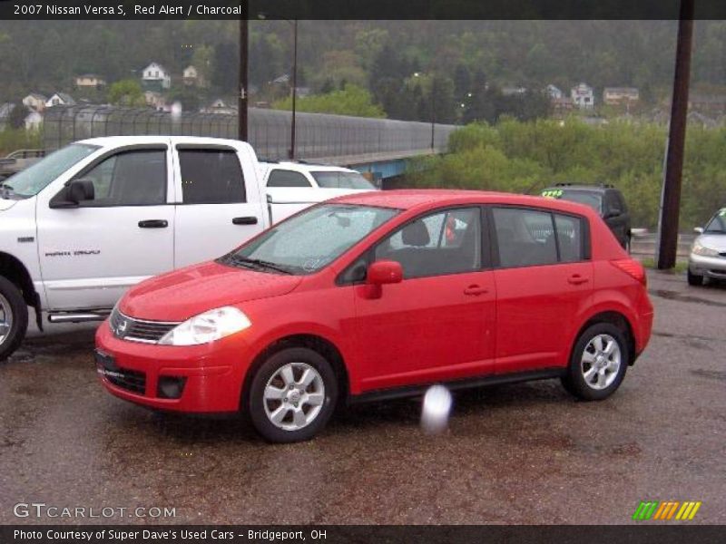 Red Alert / Charcoal 2007 Nissan Versa S