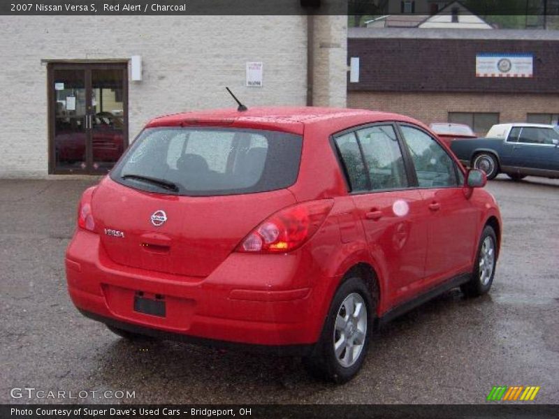 Red Alert / Charcoal 2007 Nissan Versa S