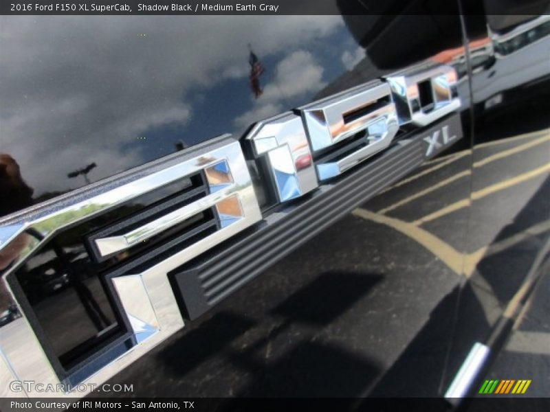 Shadow Black / Medium Earth Gray 2016 Ford F150 XL SuperCab