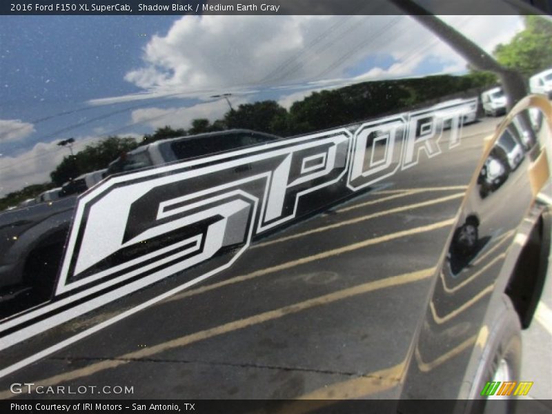 Shadow Black / Medium Earth Gray 2016 Ford F150 XL SuperCab