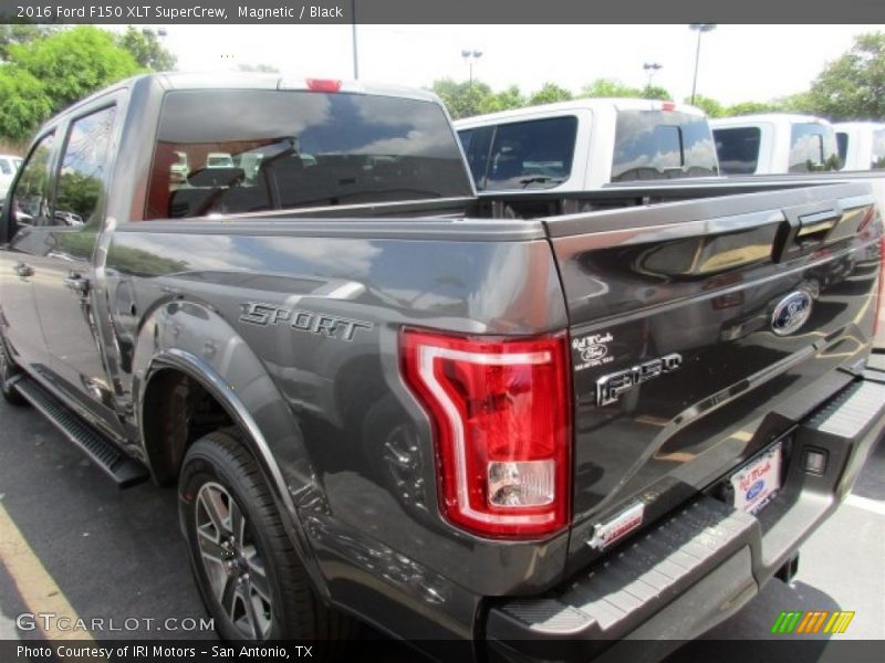 Magnetic / Black 2016 Ford F150 XLT SuperCrew