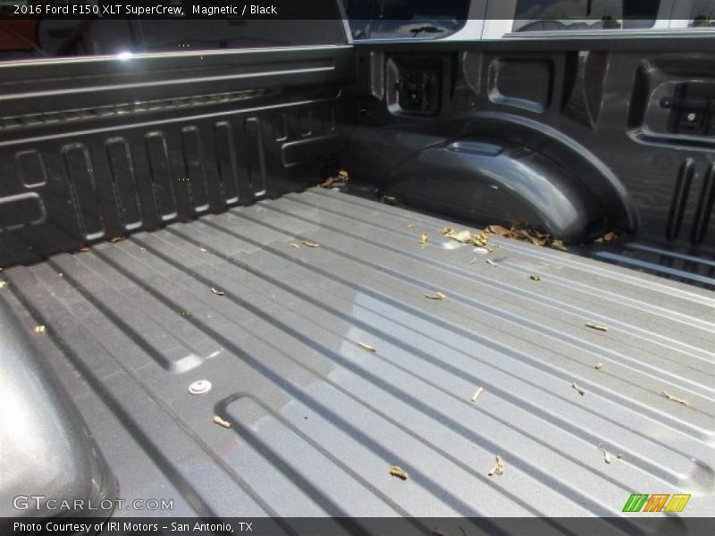Magnetic / Black 2016 Ford F150 XLT SuperCrew