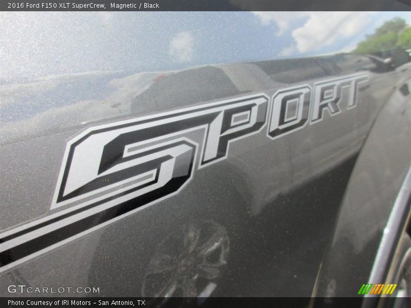 Magnetic / Black 2016 Ford F150 XLT SuperCrew
