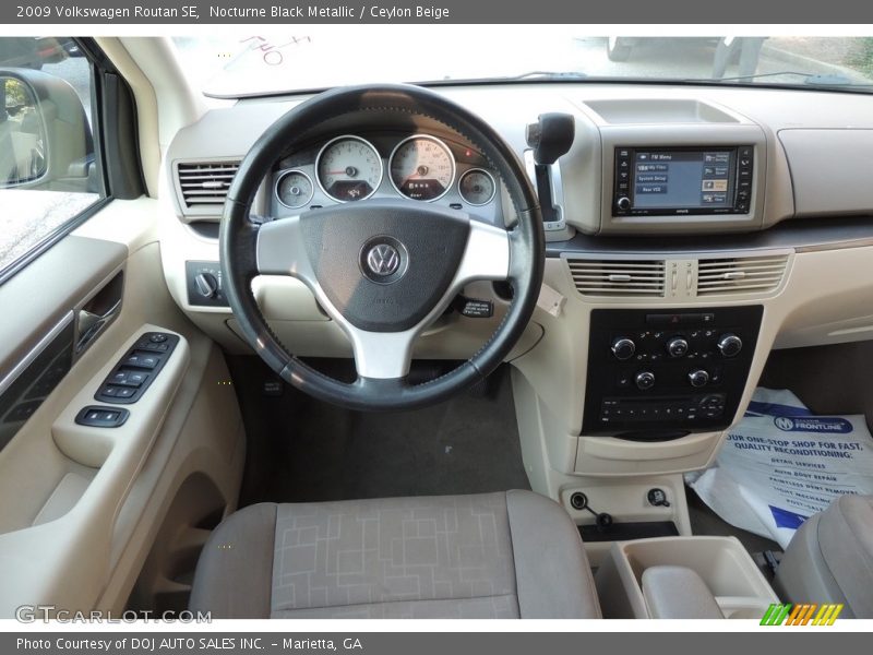 Nocturne Black Metallic / Ceylon Beige 2009 Volkswagen Routan SE
