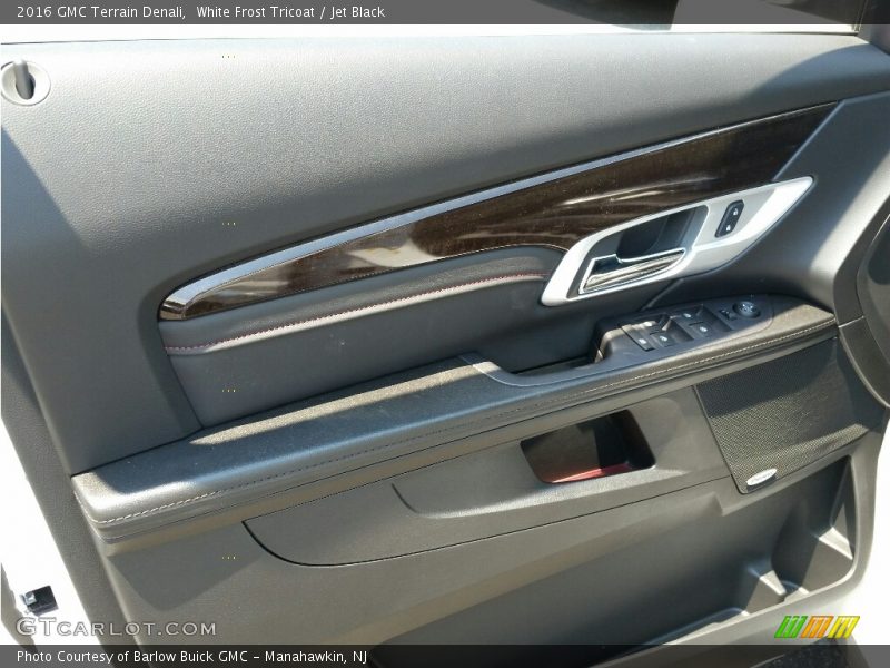 White Frost Tricoat / Jet Black 2016 GMC Terrain Denali