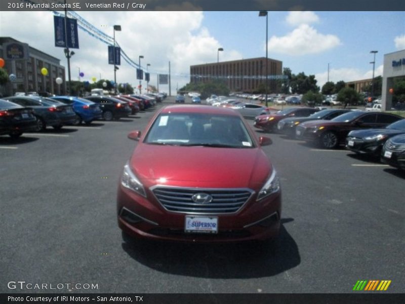 Venetian Red / Gray 2016 Hyundai Sonata SE