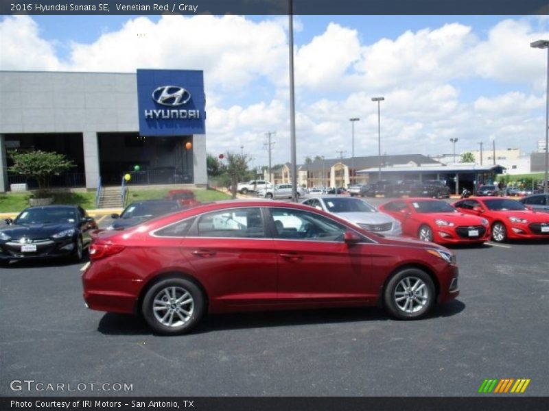 Venetian Red / Gray 2016 Hyundai Sonata SE