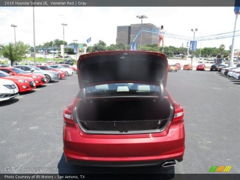 Venetian Red / Gray 2016 Hyundai Sonata SE