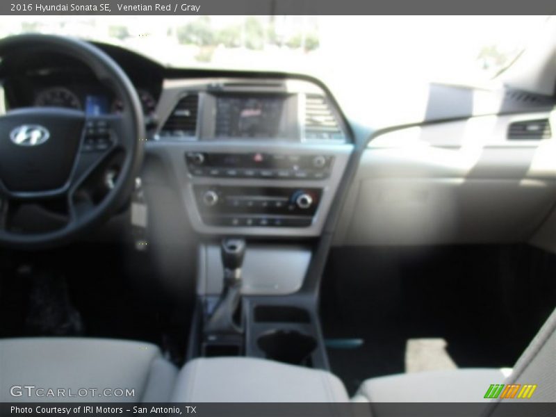 Venetian Red / Gray 2016 Hyundai Sonata SE