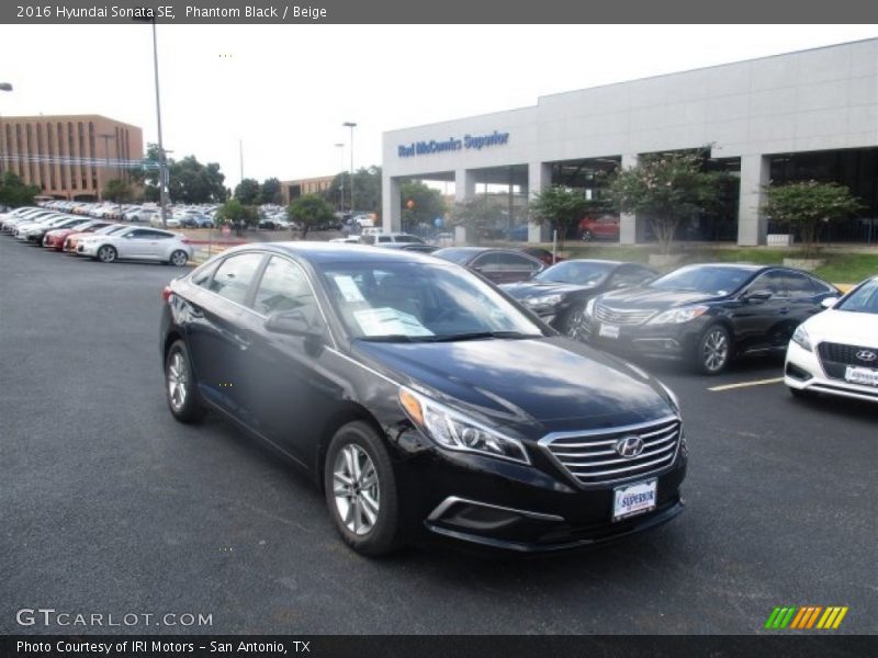 Phantom Black / Beige 2016 Hyundai Sonata SE