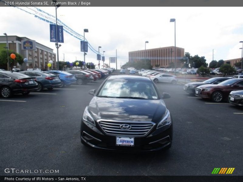 Phantom Black / Beige 2016 Hyundai Sonata SE