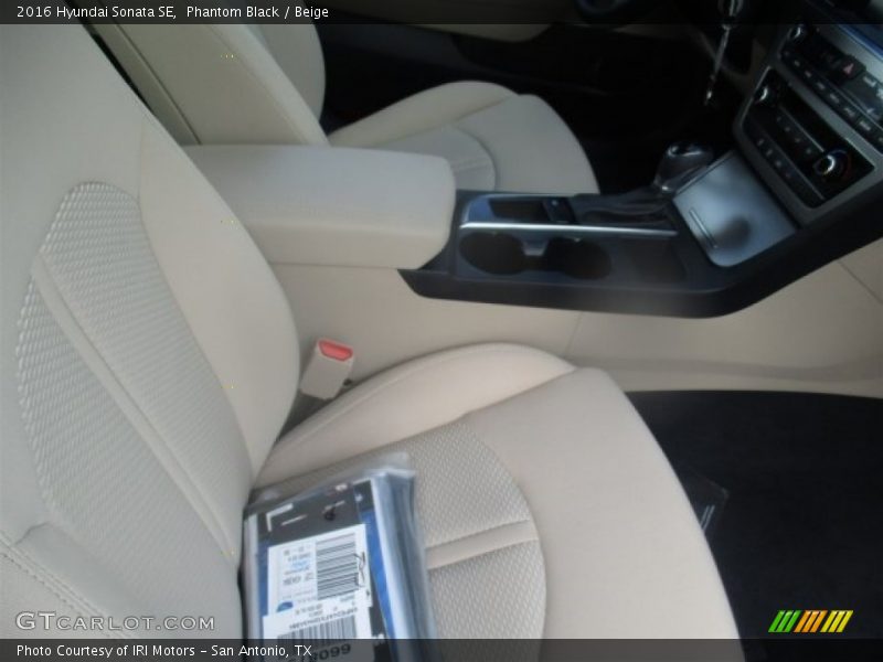 Phantom Black / Beige 2016 Hyundai Sonata SE