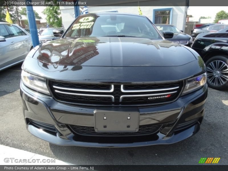 Pitch Black / Black 2016 Dodge Charger SE AWD