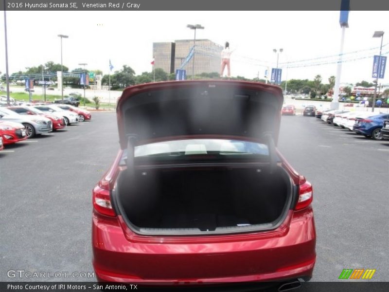 Venetian Red / Gray 2016 Hyundai Sonata SE