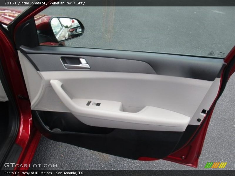 Venetian Red / Gray 2016 Hyundai Sonata SE