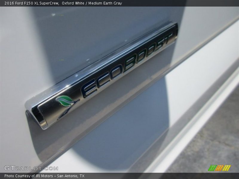 Oxford White / Medium Earth Gray 2016 Ford F150 XL SuperCrew