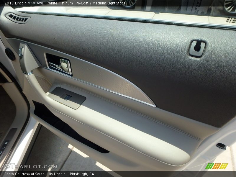 White Platinum Tri-Coat / Medium Light Stone 2013 Lincoln MKX AWD