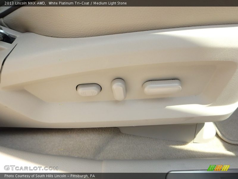White Platinum Tri-Coat / Medium Light Stone 2013 Lincoln MKX AWD