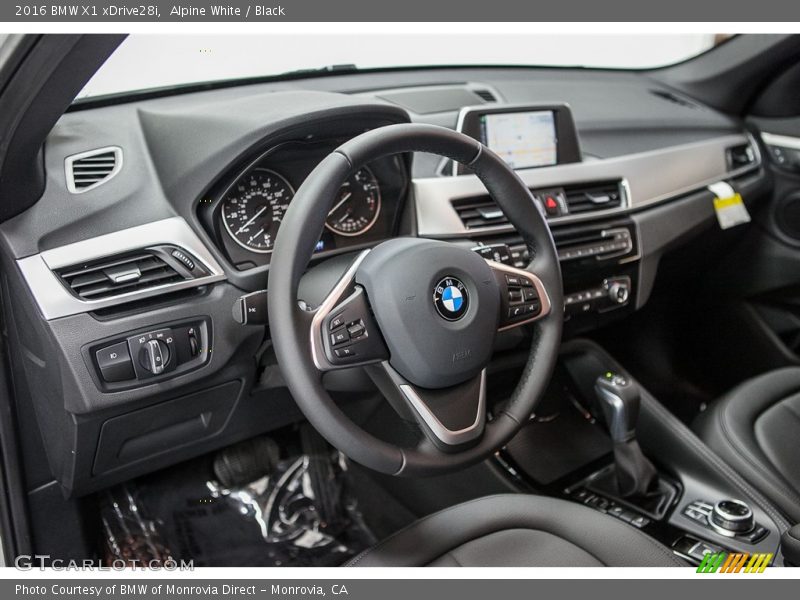 Alpine White / Black 2016 BMW X1 xDrive28i