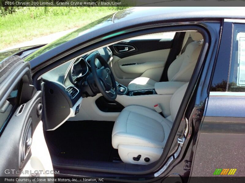 Granite Crystal Metallic / Black/Linen 2016 Chrysler 200 Limited