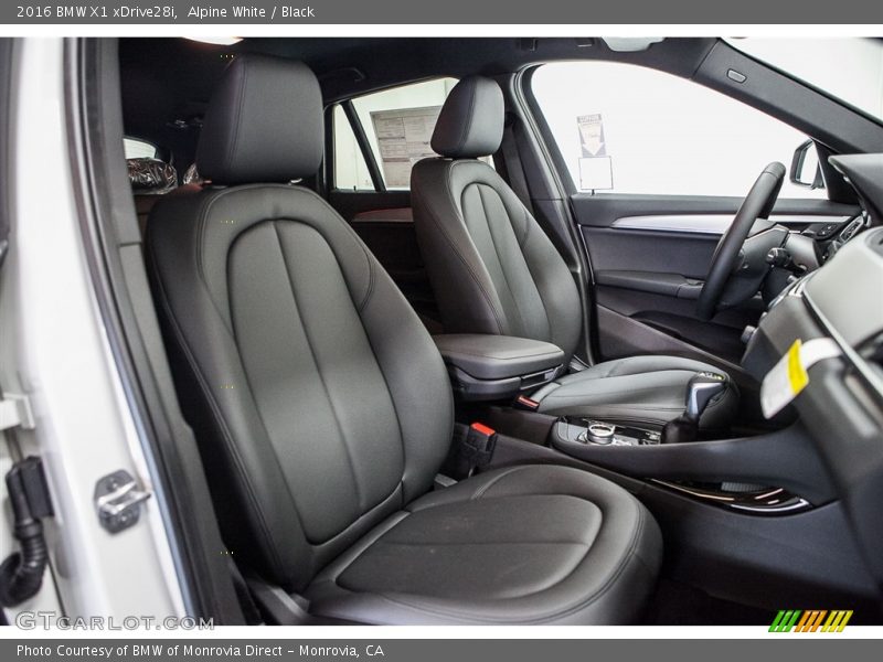 Alpine White / Black 2016 BMW X1 xDrive28i