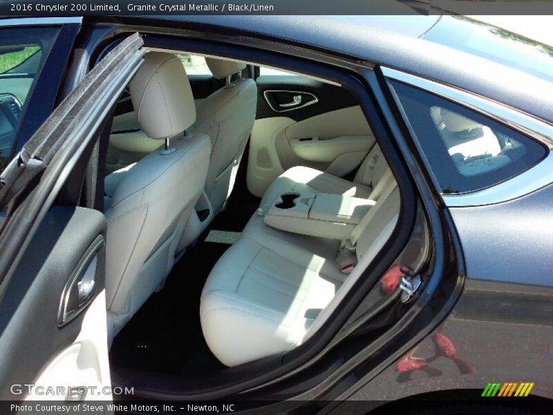 Granite Crystal Metallic / Black/Linen 2016 Chrysler 200 Limited