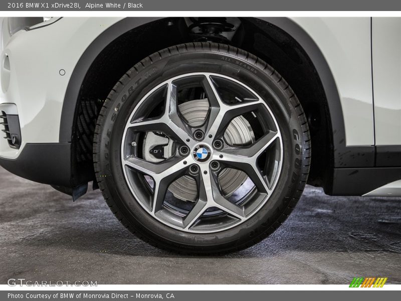 Alpine White / Black 2016 BMW X1 xDrive28i