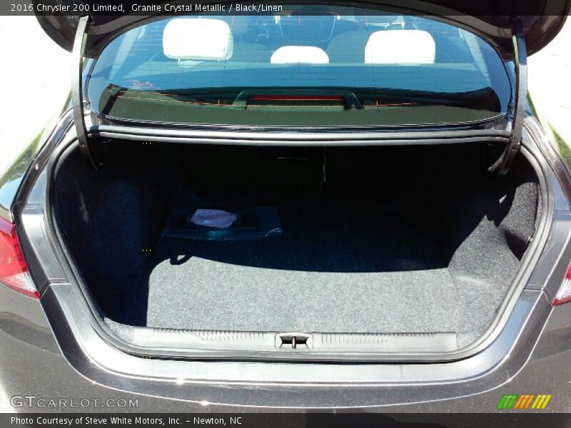 Granite Crystal Metallic / Black/Linen 2016 Chrysler 200 Limited