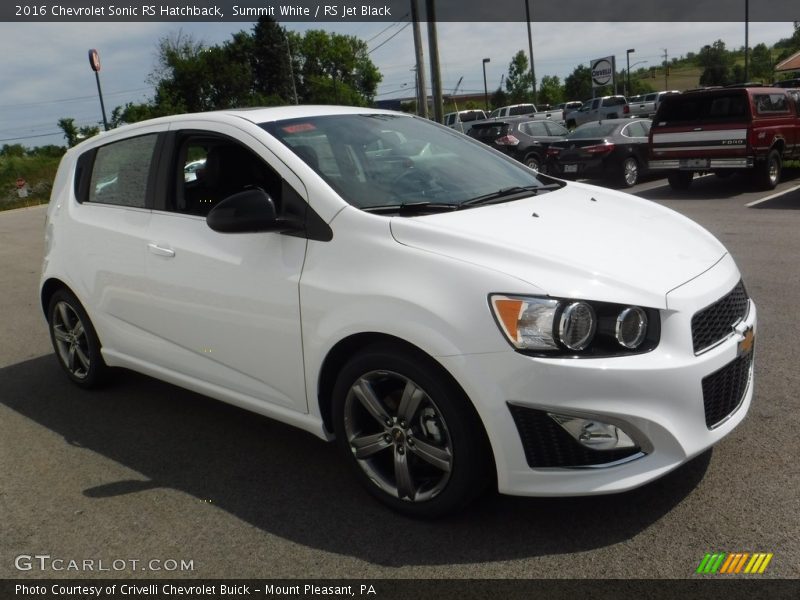Summit White / RS Jet Black 2016 Chevrolet Sonic RS Hatchback