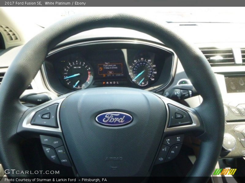 White Platinum / Ebony 2017 Ford Fusion SE
