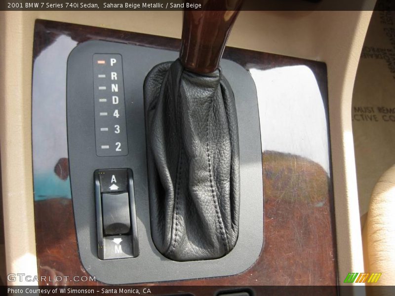 Sahara Beige Metallic / Sand Beige 2001 BMW 7 Series 740i Sedan